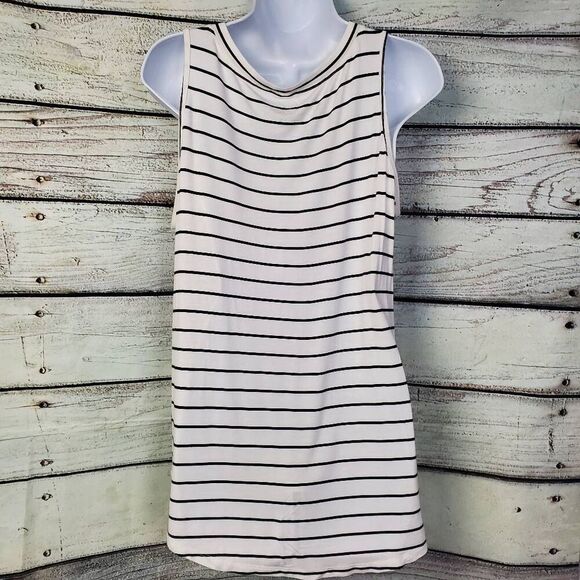 Maurices 24/7 Black White Stripe Sleeveless Tank Top Stretchy V-Neck Size Large - Picture 5 of 8